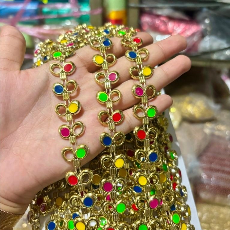 PER ROLL Aplikasi Payet Rangkai Variasi Diamond Jadi Model Daun Gold Rainbow | Aksesoris Renda Payet