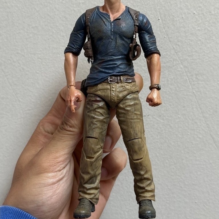 figure NECA Nathan Drake Uncharted 4  Punisher Daredevil spiderman marvel legends mcfarlane blokees 