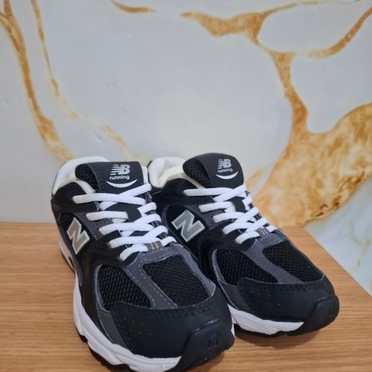 NB 530 black