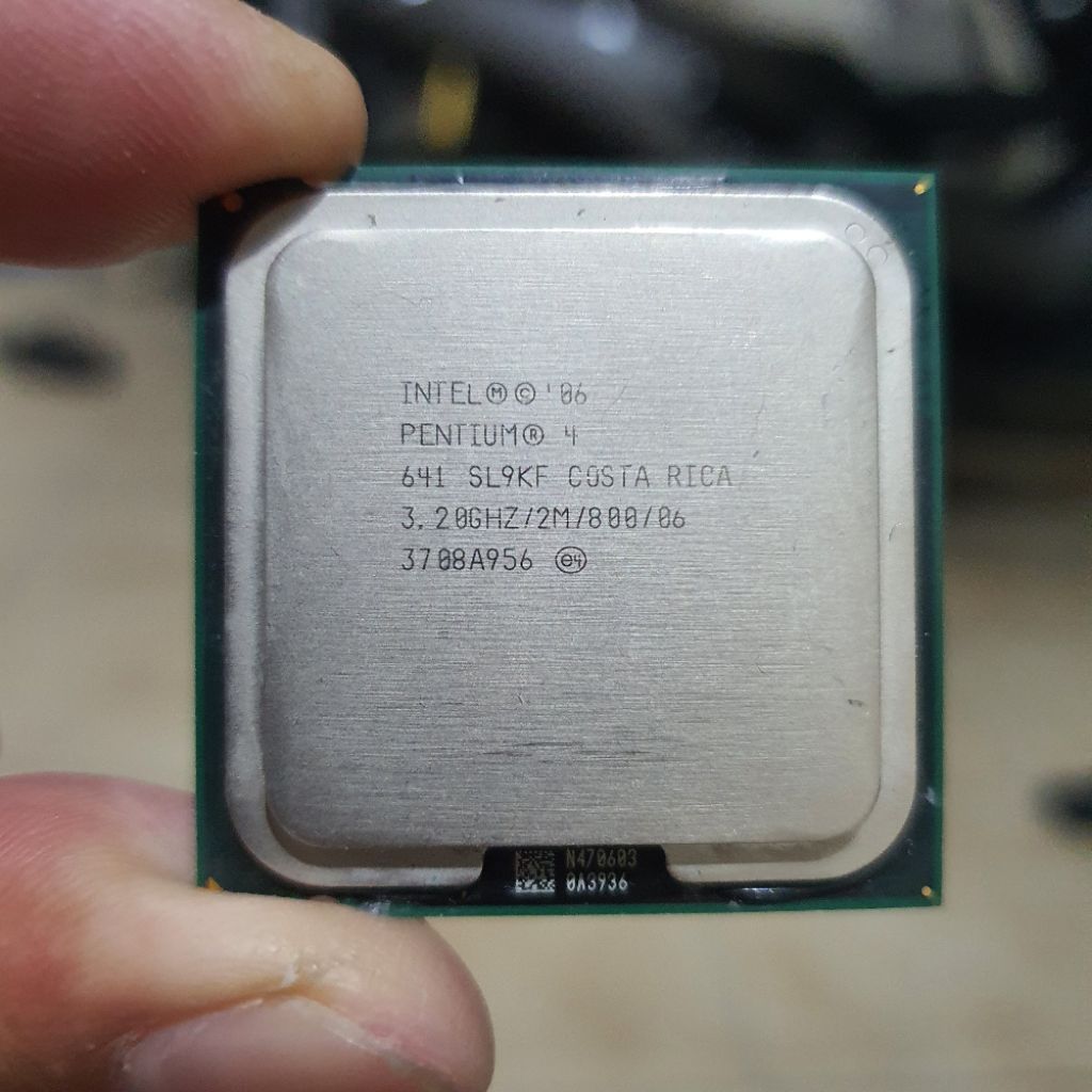 Prosesor Intel Pentium 4 3.20GHz 2M 800/06 CPU Desktop