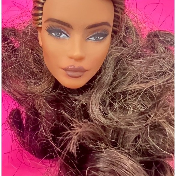 barbie looks lina