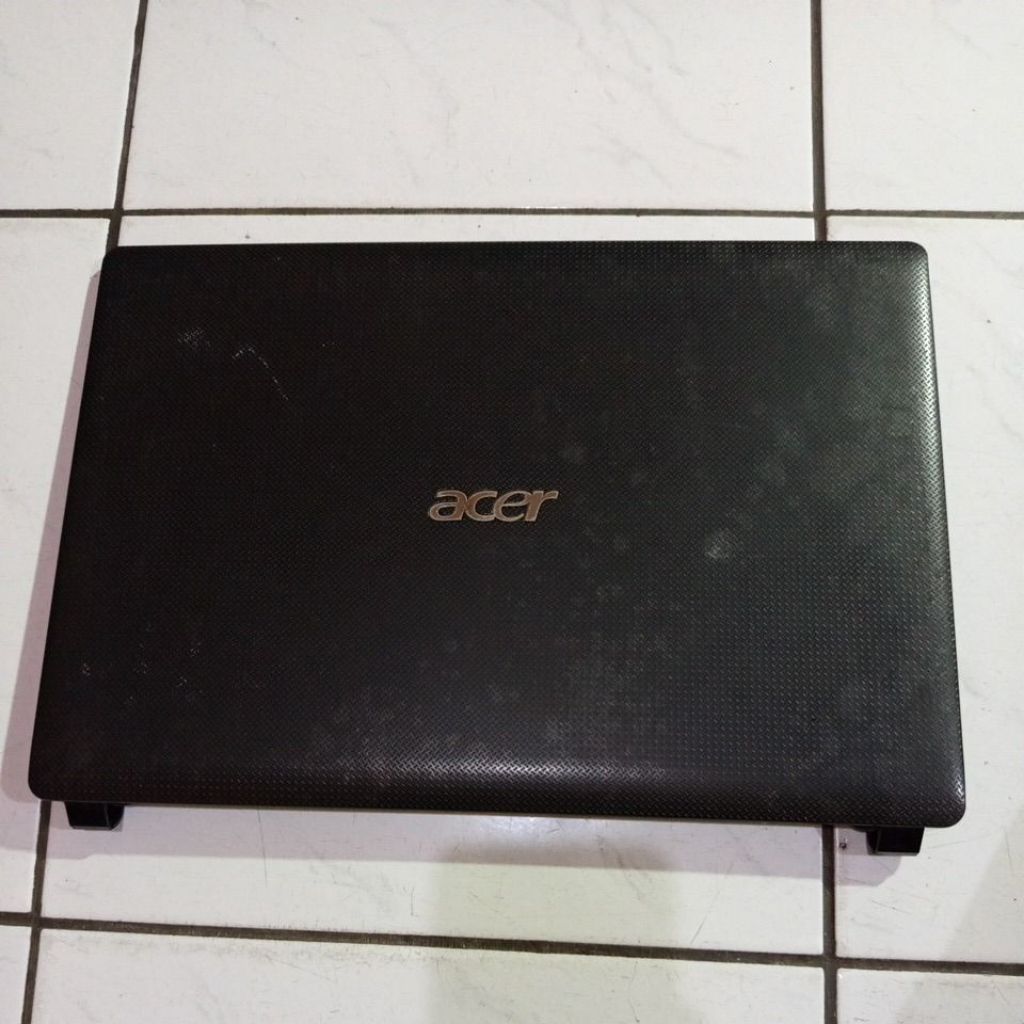 Casing LCD (Frame+Cover) Acer 4752