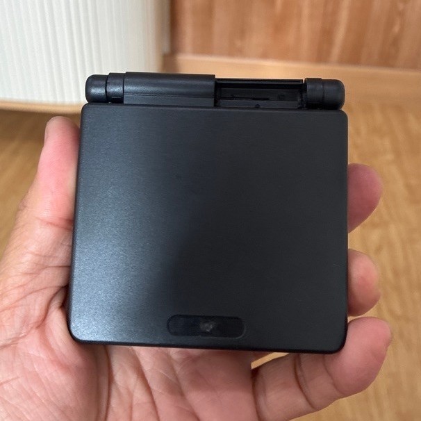 Nintendo Game Boy Advance SP AGS-001