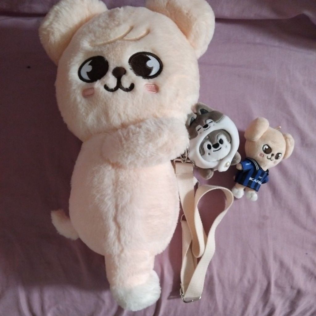 Preloved Skzoo Plush Bag PuppyM, Lying Wolfchan, PuppyM Karma,  Duffle Bag Skz, Totebag Hyunjin