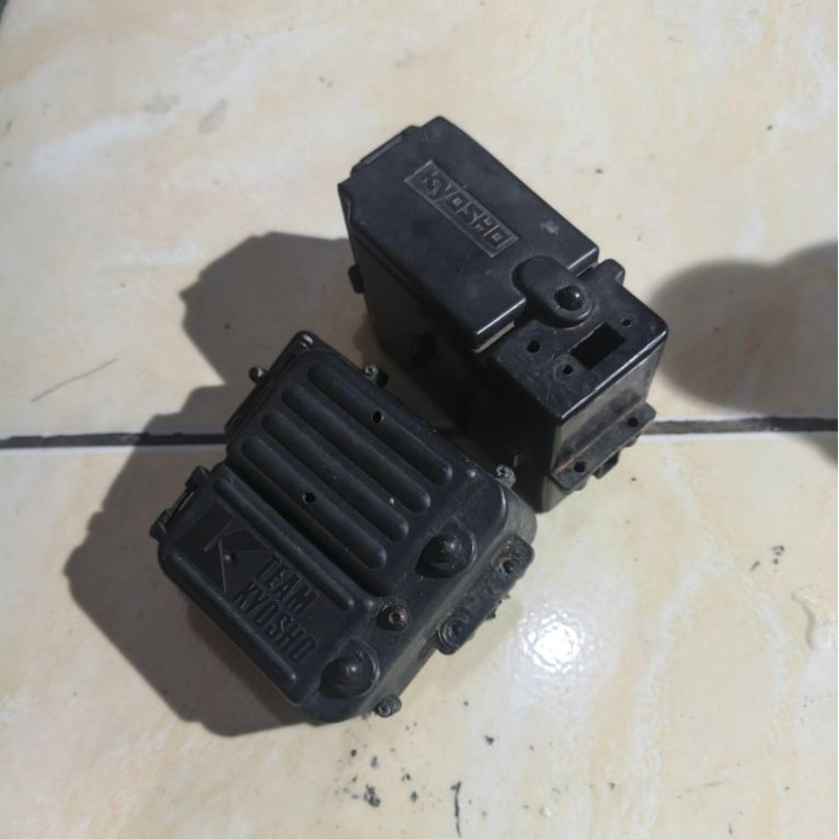 part rc box receiver kyosho Inferno 1/8
