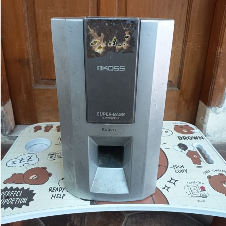 Subwoofer Koss Super-Bass Rogers warna silver kondisi bekas