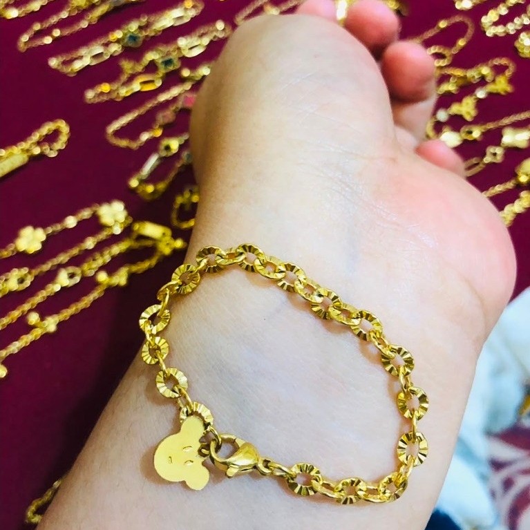 Gelang anak titanium motif mas
