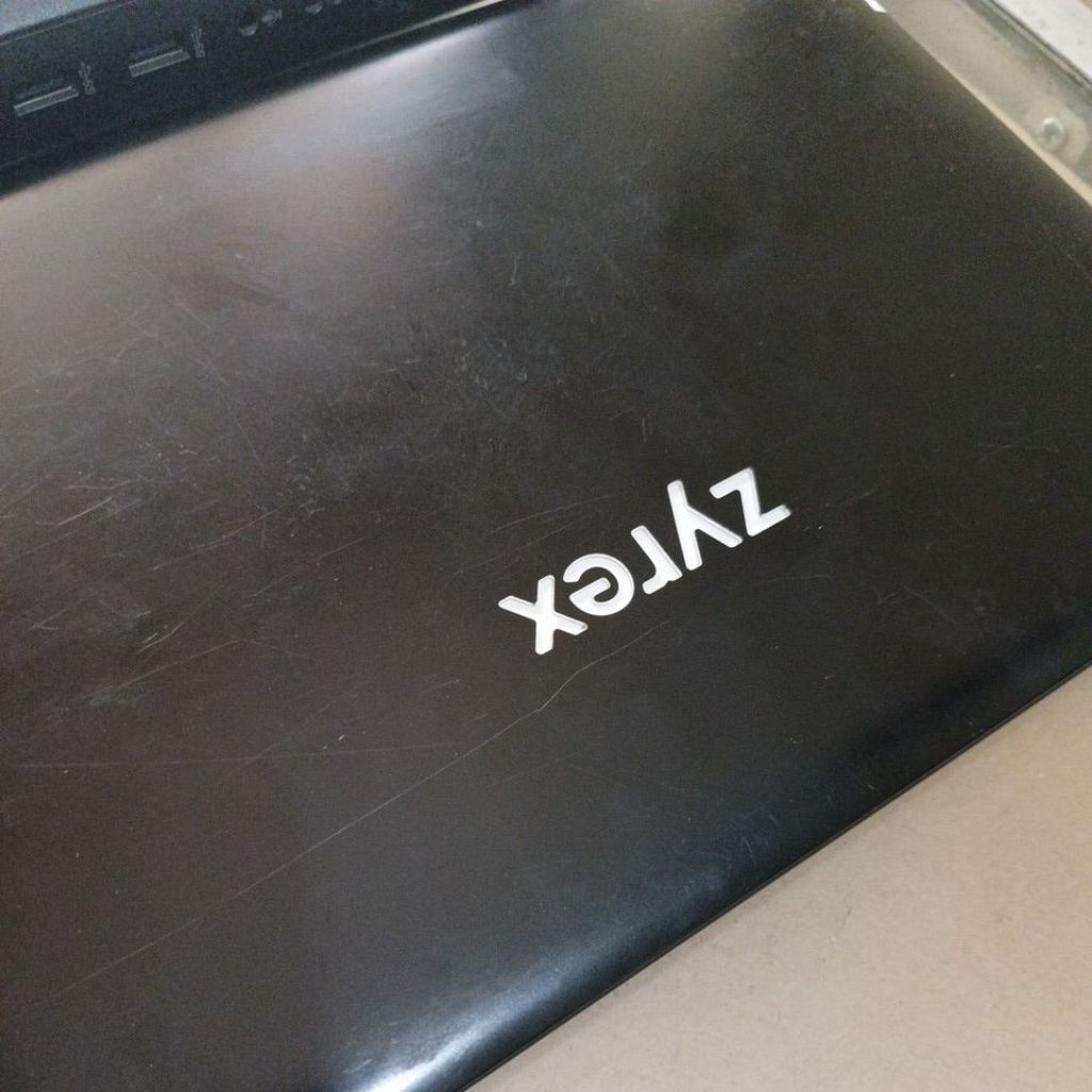 Netbook Zyrex SKY 232 Mini