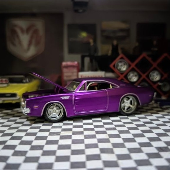 maisto 69 dodge charger skala 1/64