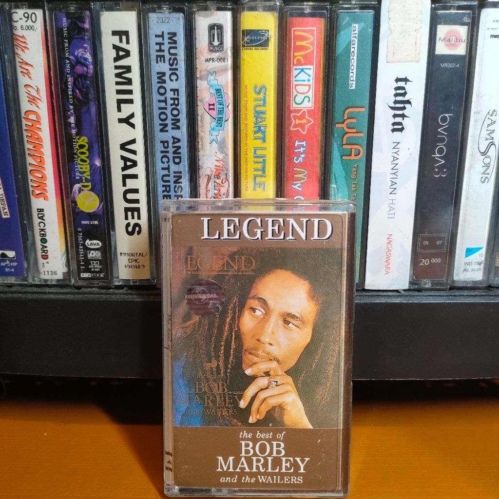 Kaset Pita Bob Marley Legend The Best Of And The Wailers One Love