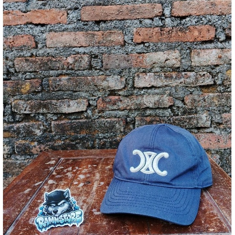 topi celine
