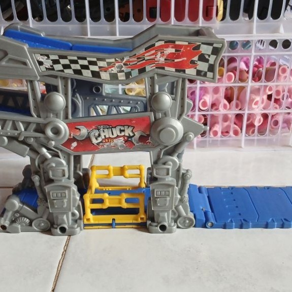Diorama Tonka Chuck & Friends Folding Ramp / Stunt Park