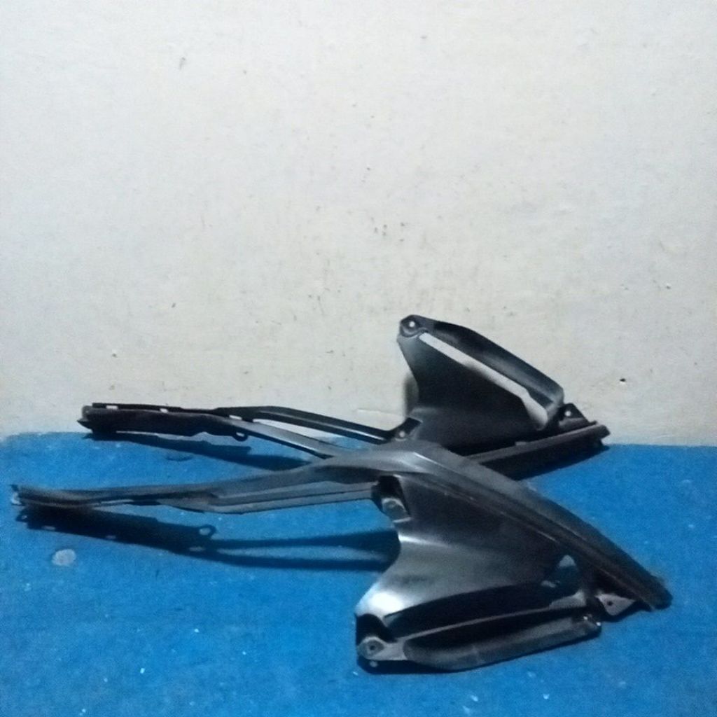 sambung body belakang kanan kiri Suzuki SkyDrive original