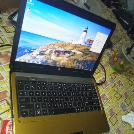 Laptop Hp pavilion 430 core i3 bahan