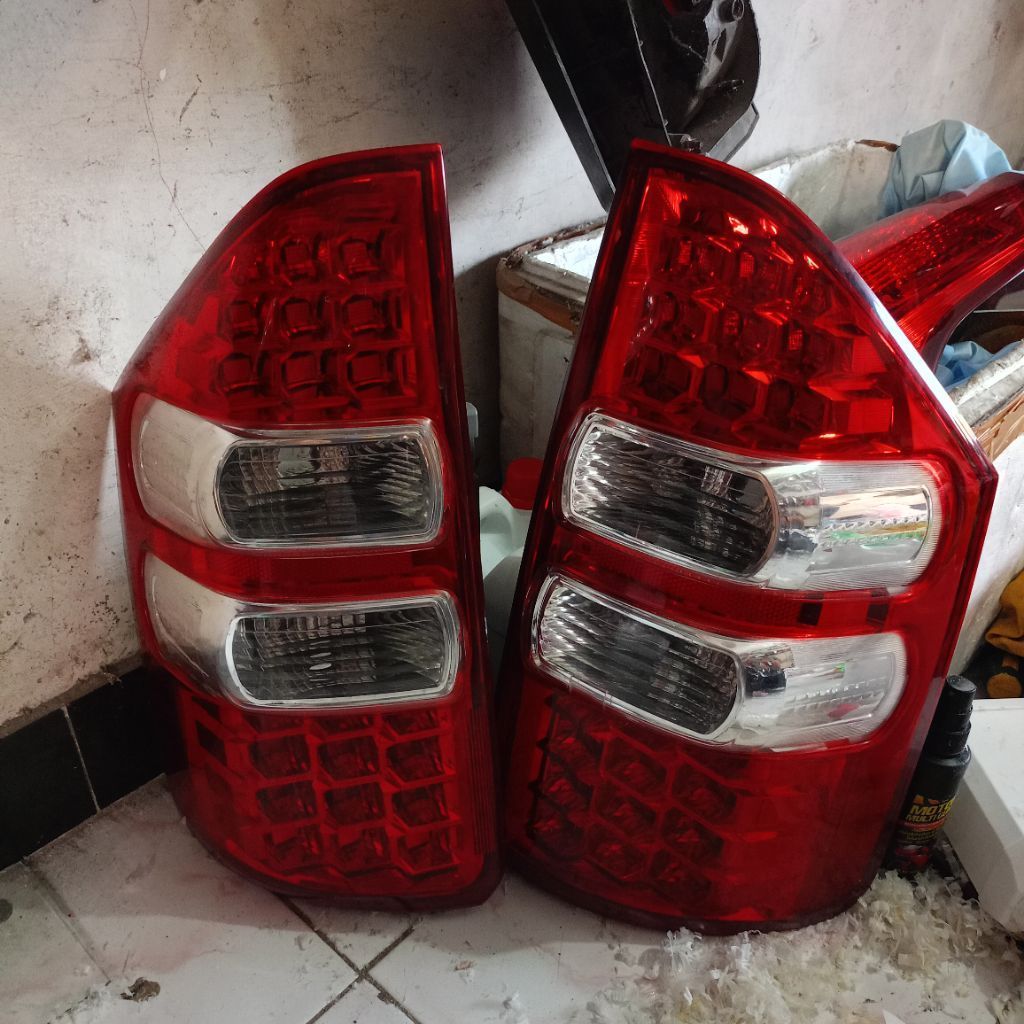 Stoplamp Toyota Nav1 / lampu belakang toyota Nav 1 ori copotan