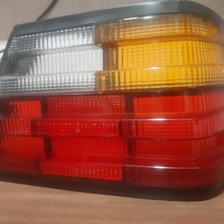Stoplamp mercy boxer W124 original