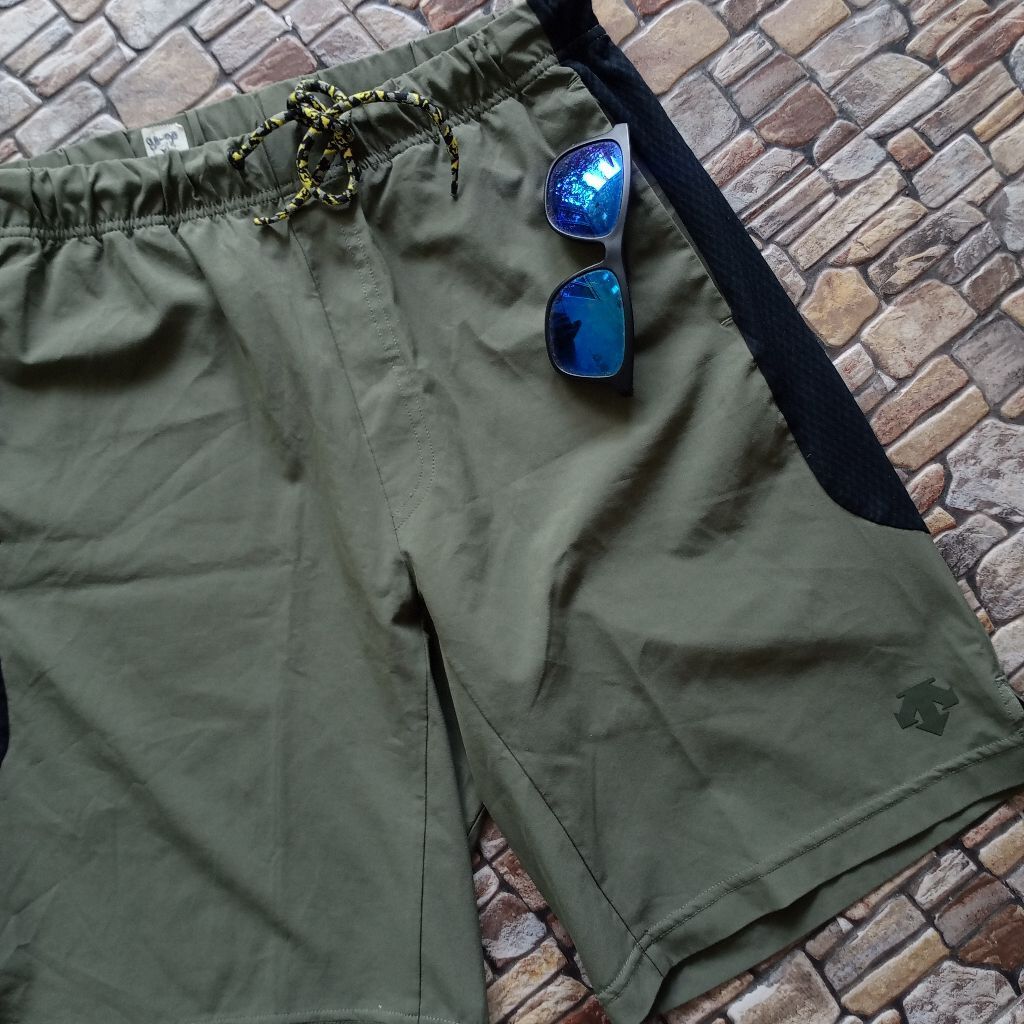 Celana running DESCENTE preloved branded original size L