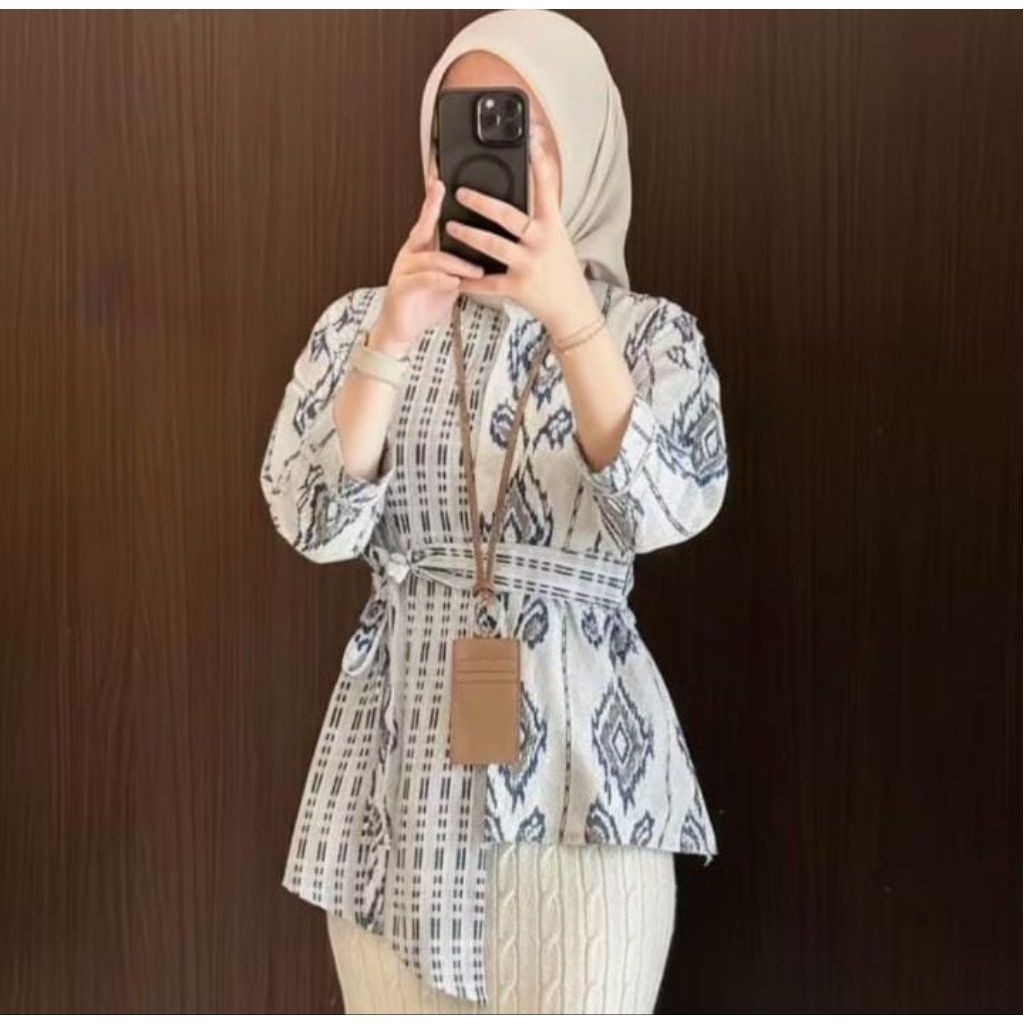 Blouse Batik Wanita Katun Model Modern Elegan