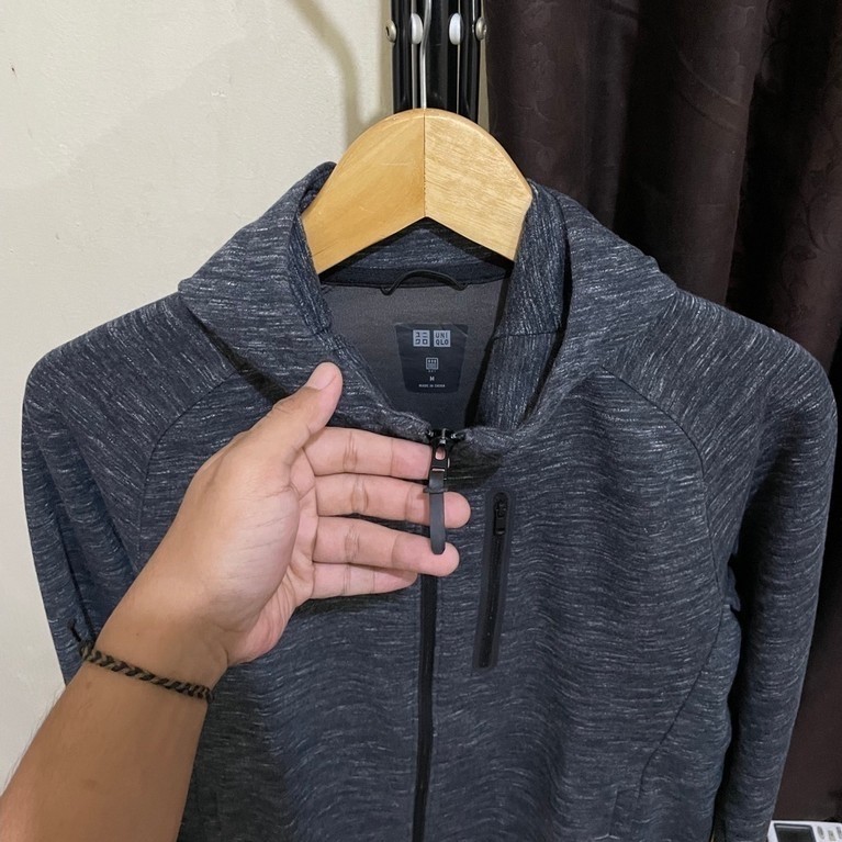 hoodie UNIQLO dry tech sweat fullzip original size M