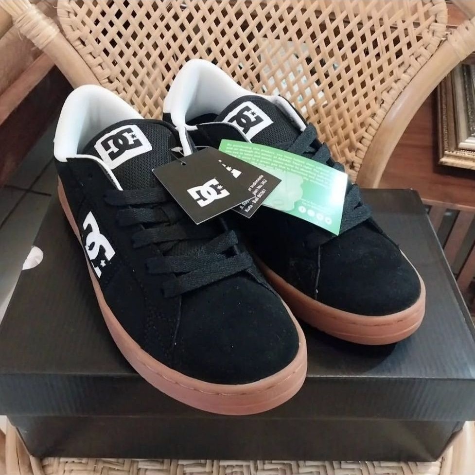 Sepatu DC Shoes Striker Black Gum DC Shoes Original Sneaker DC Shoes Suede 25 Cm