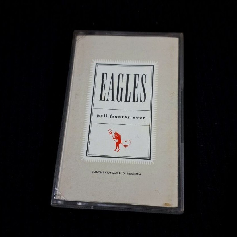 Kaset Pita EAGLES - Hell Freezes Over | 1994 | Geffen || Cover Kaku No Coretan