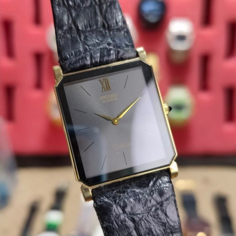 JAM TANGAN PRIA SEIKO DOLCE TANK DUAL HANDS SECOND ORIGINAL