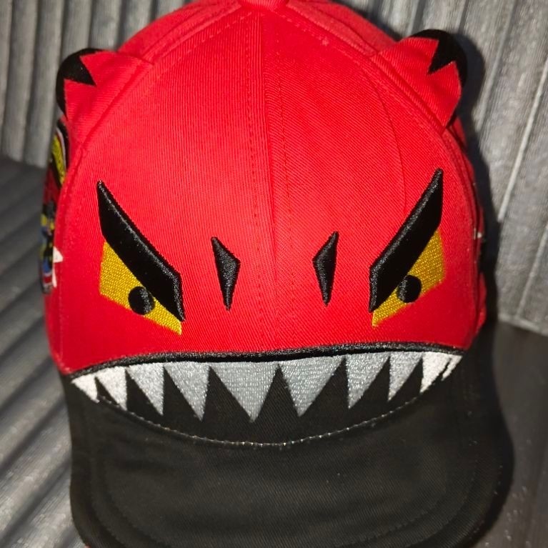 TOPI ELSTINKO EBONY - MERAH - REMAJA S-M - SIZE AWAL 54