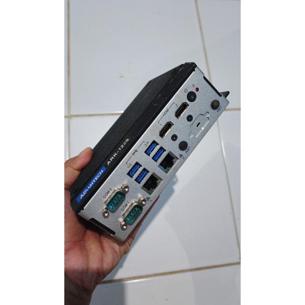 MikroTik x86 Lisensi Lvl 6 Mini PC Industrial 4 Core CPU 1.8Ghz Gigabit Ethernet Fanless Diskon