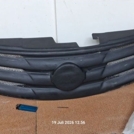 Grill Grand Livina L10