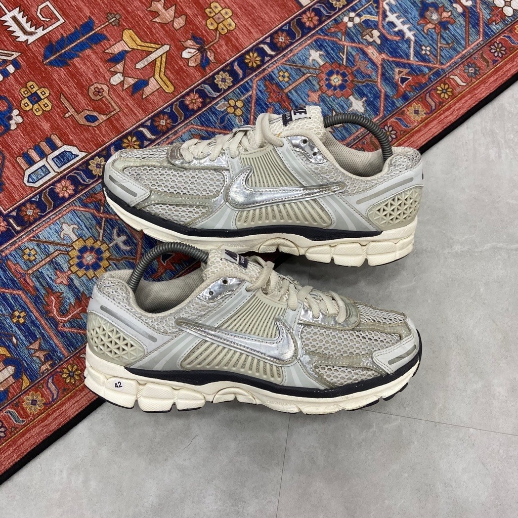 [Size 42.5] Nike Zoom Vomero 5 Photon Dust Second Original