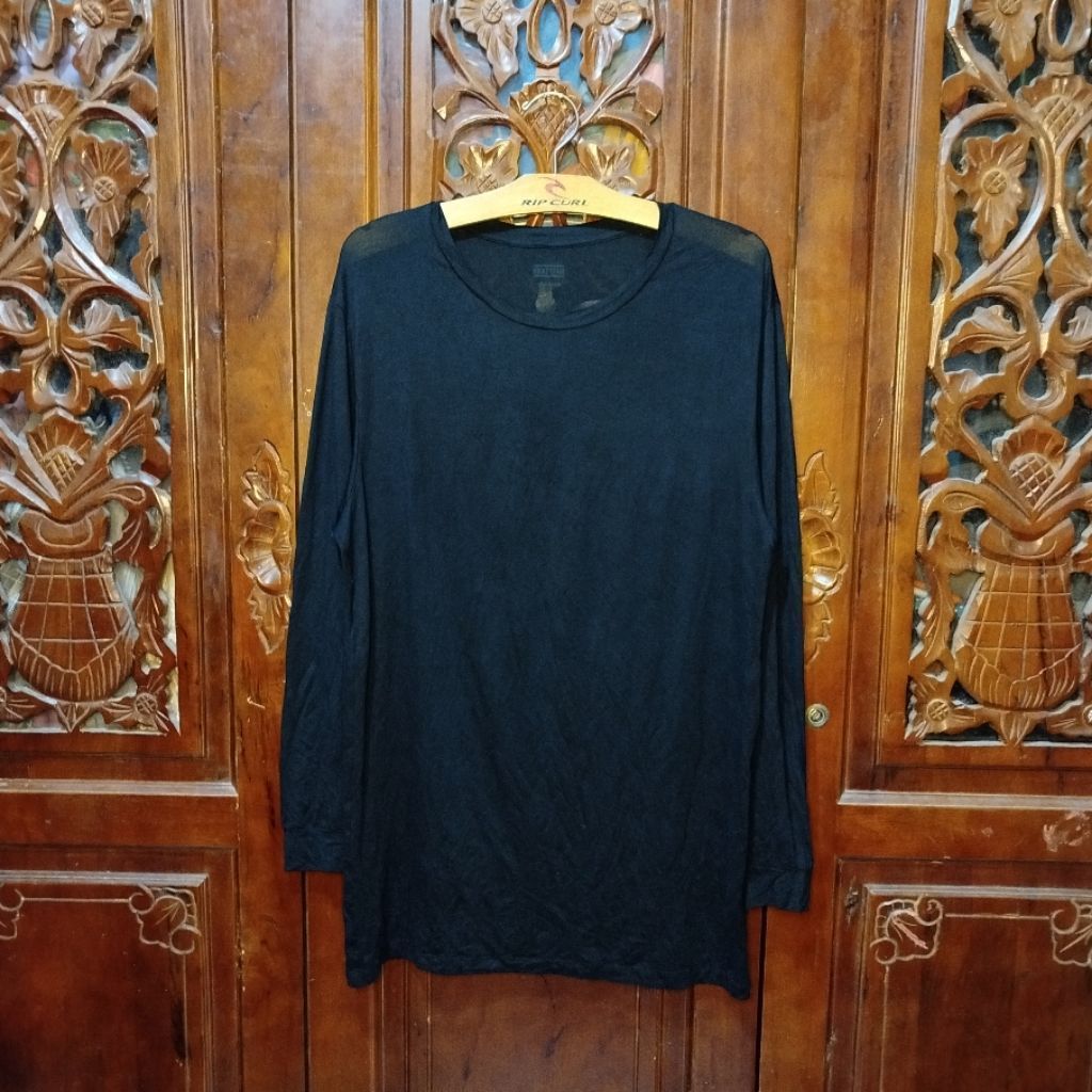 KAOS JERSEY RUNNING OLAHRAGA SPORT DRYFIT UNIQLO SIZE XL SECOND