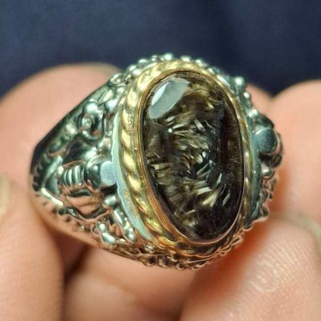Cincin Bulumacan basaltic glass Lumajang