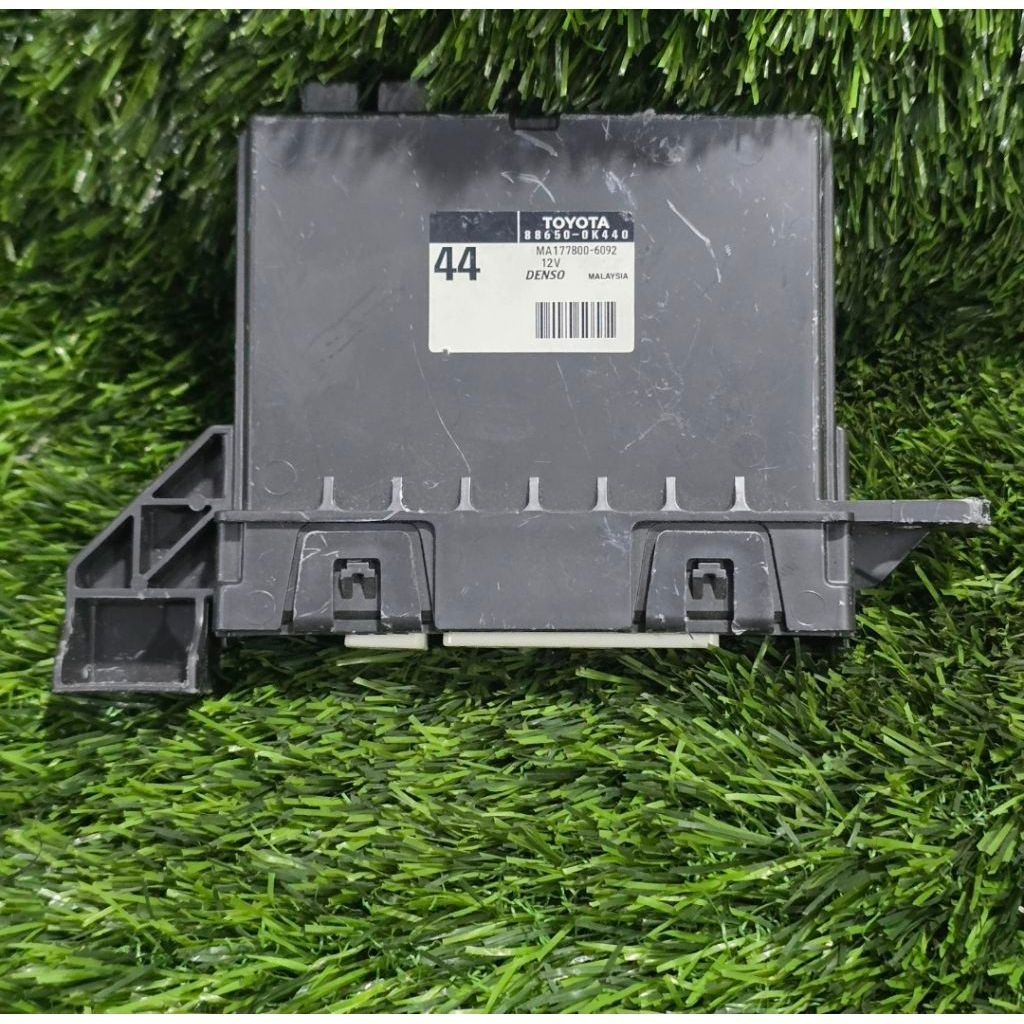 Ecu Computer Amplifier toyota innova fortuner hilux original 88650-OK440