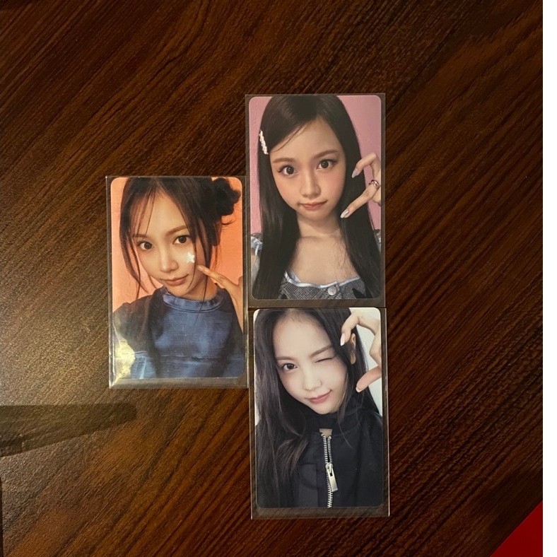 PC PHOTOCARD OFFICIAL CARMEN HEARTS2HEARTS
