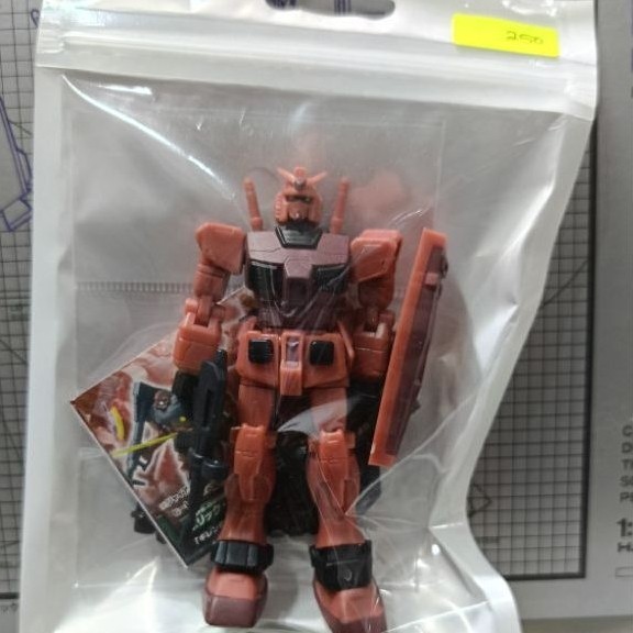 HMS Selection RX-78 CA Casval's Char Bandai Zeon Gundam Gashapon Trading Figure