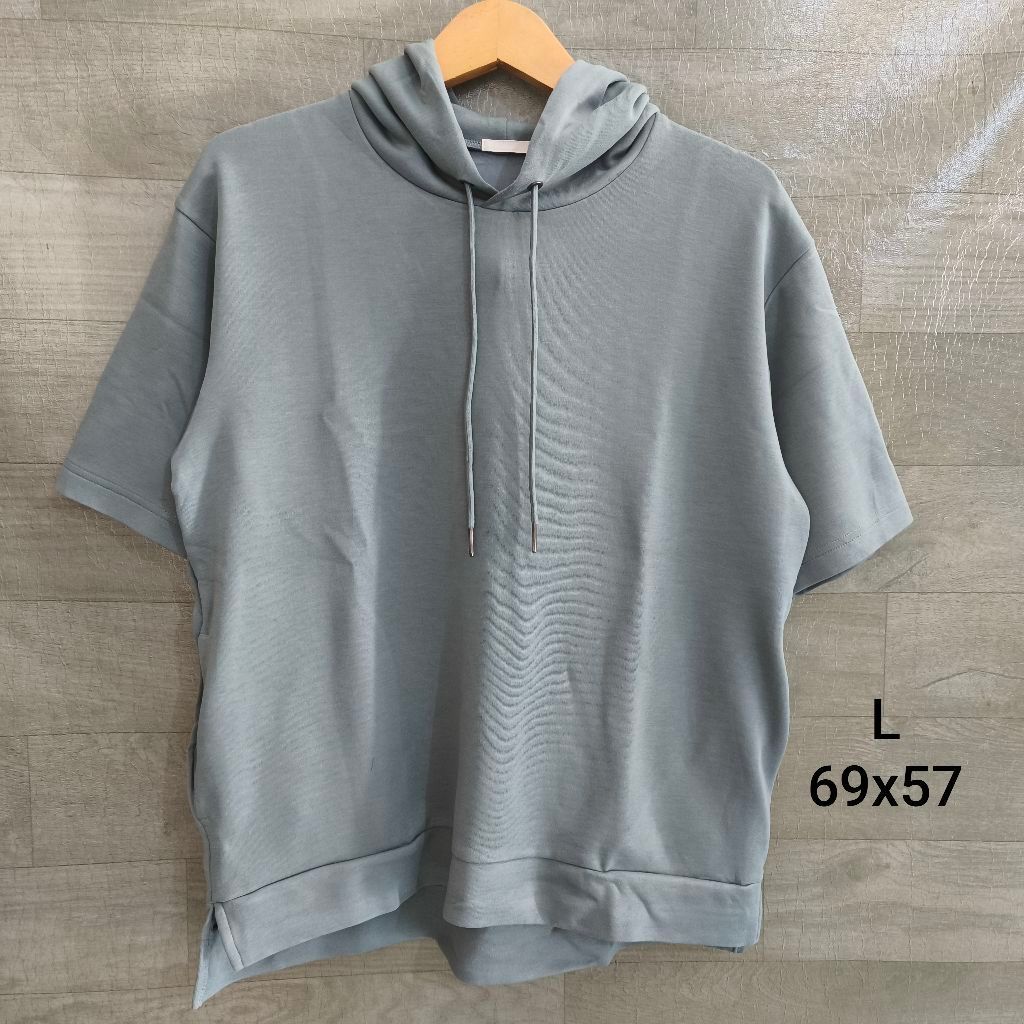 Hoodie Sport Pendek UT GU Grey L dan XL