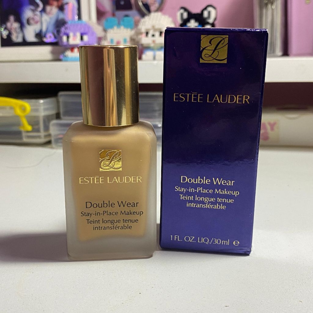 [Preloved] Estee Lauder Double Wear Stay-In-Place 24 Hour Long-Wear Matte Foundation 30ml in Shade D