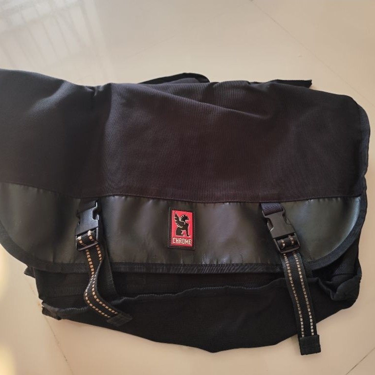 chrome messenger bag