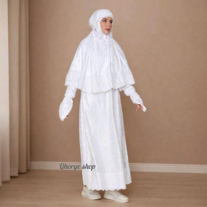 Gamis Putih Untuk Haji Dan Umroh Set Jilbab Sarung Tangan Bahan Silk Renda Krancang  Lembut Nyaman S