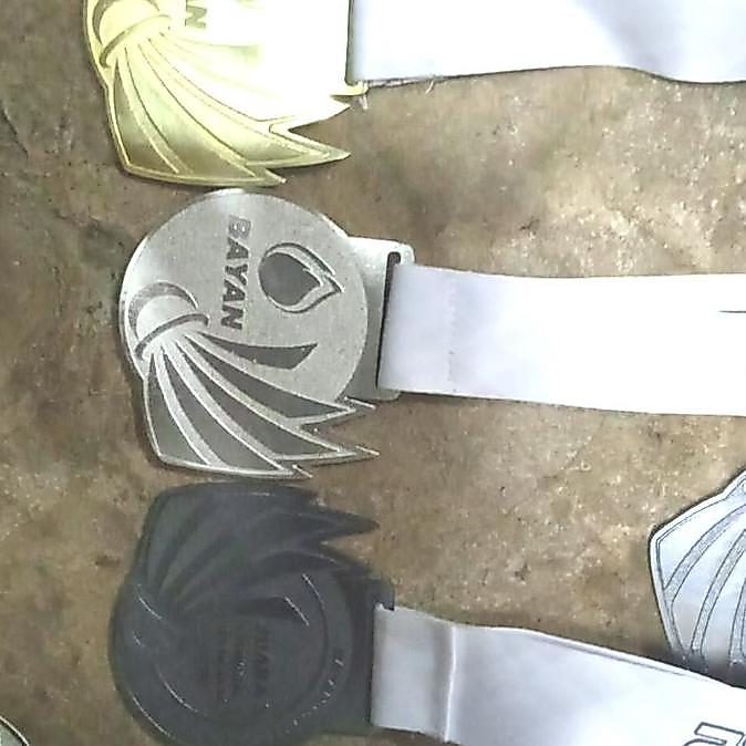 medali kejuaraan badminton/medali bentuk