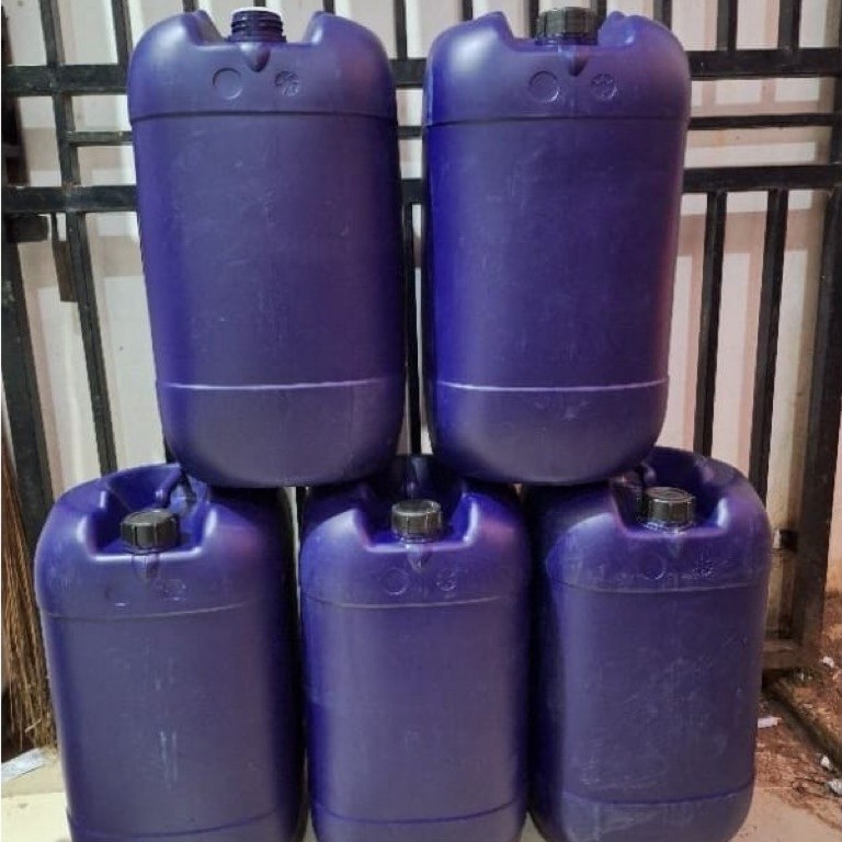 Jerigen / Teng Bekas 35 Liter Plastik Wadah Serbaguna