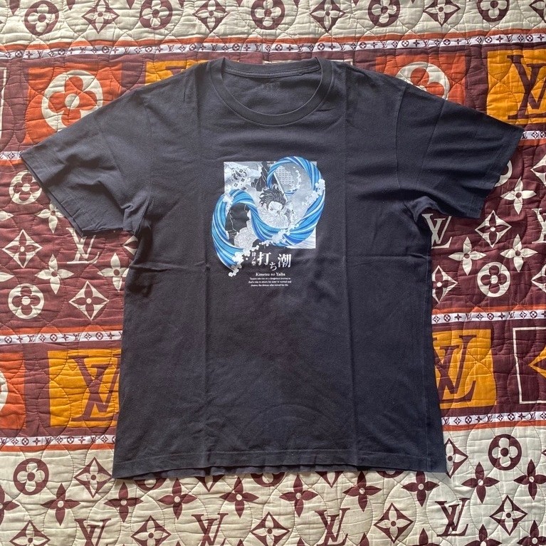 Kaos Uniqlo UT x Demon Slayer Kamado Tanjiro