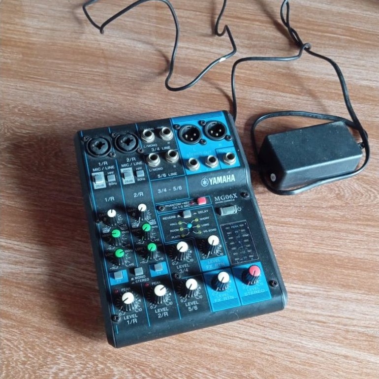 Audio mixer Yamaha bekas msh mulus normal