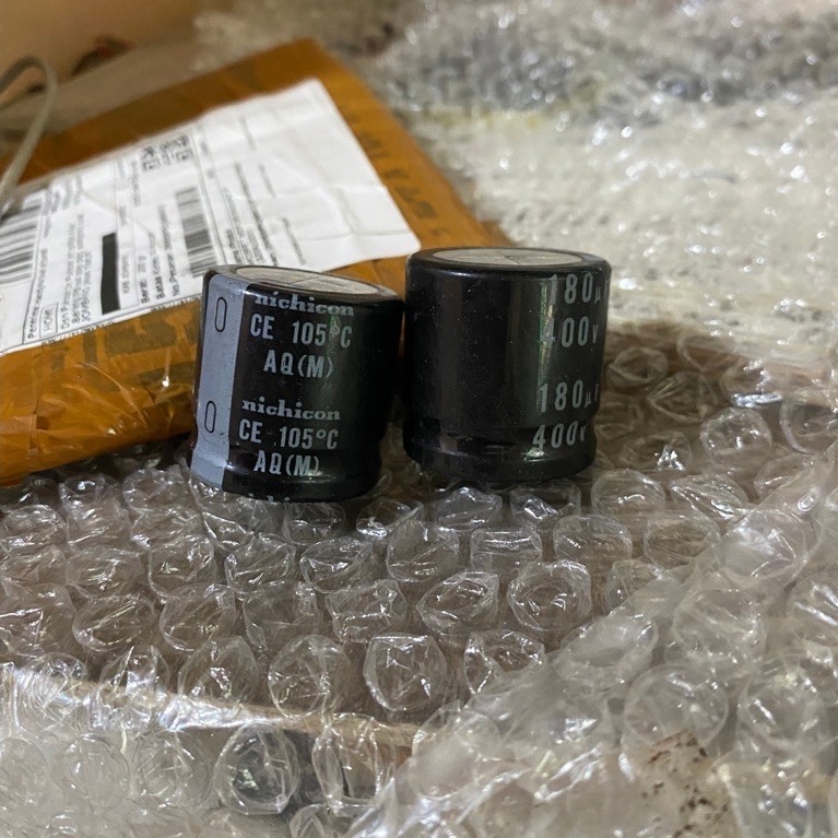 elco 400 V 180 uf