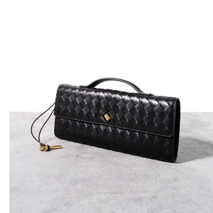 Bottega Veneta Andiamo Clutch