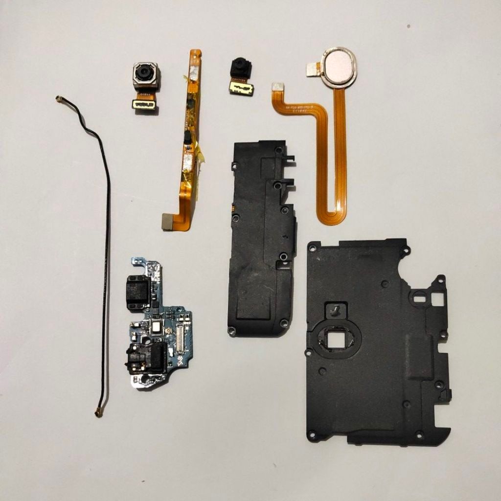 Sukucadang Lava R3 note Pcb lava R3 note Simtrai lava R3 note Flexibel mainboard lava R3 note Kabel 