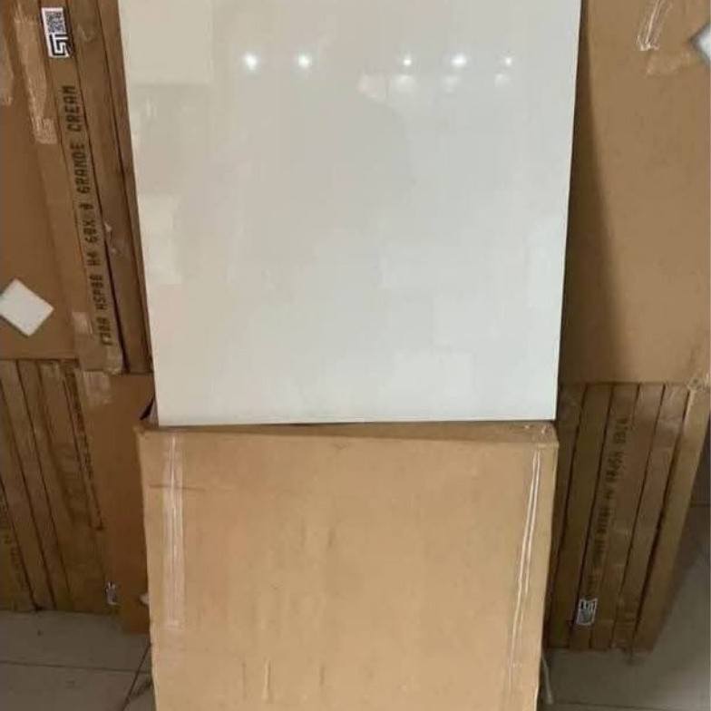 granit 60x60 grande cream glosi