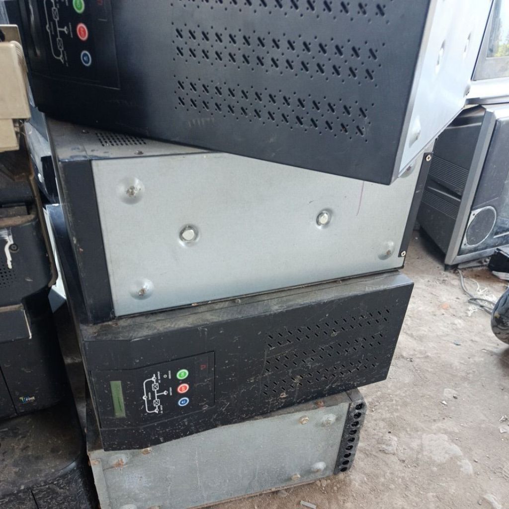 UPS 3KVA unipower 3000 1200 WATT stabilizer bekas kantor