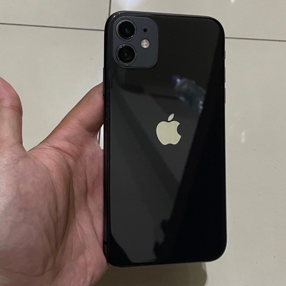 iPhone 11 256gb bh75 Or1 fullset second pemakaian lcd gantian
