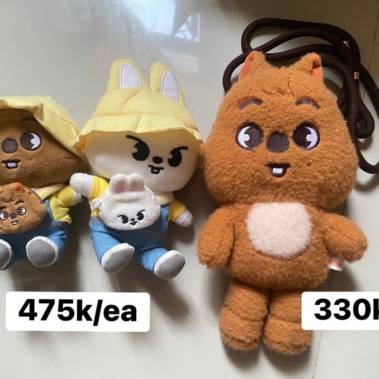 [PRELOVED] SKZOO SOFT TOY JEPANG & CROSS BAG RUN IT QUOKKA LEEBIT